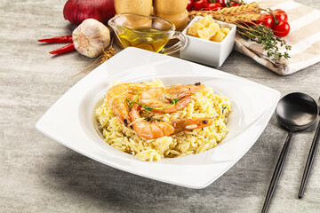 Italian pasta Orzo with prawn