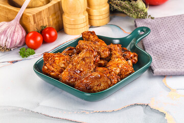 Buffalo chicken wings barbecue sauce