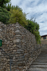 retaining wall formed by stacked rocks