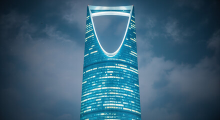 Kingdom Tower ( Riyadh, Jeddah, Saudi Arabia)