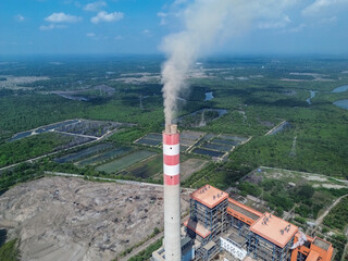 Smoke Emissions from Coal Power Plant Chimneys