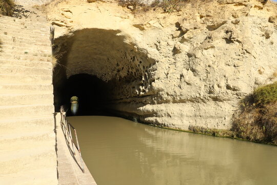 Tunnel de Malpas, canal du midi