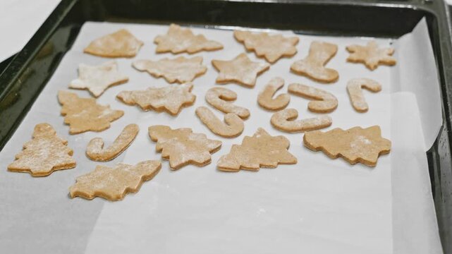 Make delightful Christmas cookie decorations that family and friends will cherish Turn your festive treats into visually stunning masterpieces that bring joy and warmth