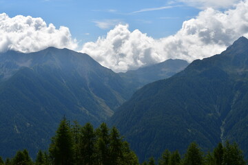 Schöne Landschaft im Ultental in Südtirol 