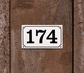 Hausnummer 174