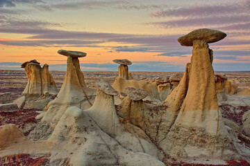  Sunset Over Hoodoo Formations in Ah-Shi-Sle-Pah Wilderness, New Mexico USA