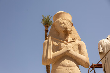 Statue Tempel des Chons