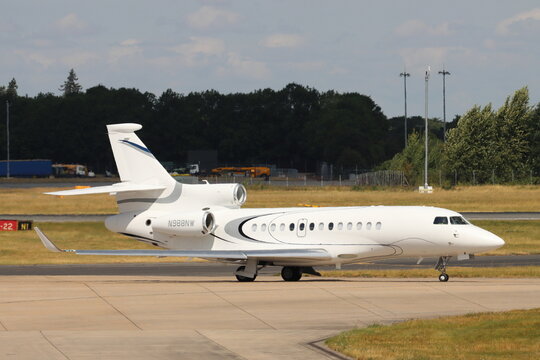 N988NW, Falcon 7X, owned by Elevate Jet, departing London Stansted Airport, Essex, UK on 18th July 2025
