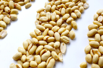 Raw Peeled Peanuts
Rich in protein