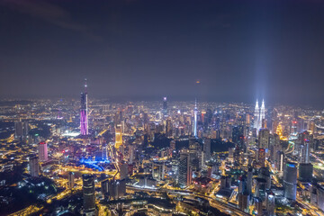 Fototapeta premium night falls over Kuala Lumpur