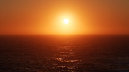 Obraz premium Golden Sunset Over Calm Ocean