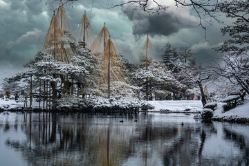 雪の兼六園