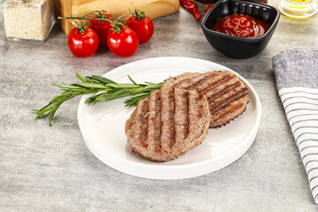 Grilled two beef burger cutlet