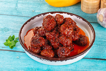 Minced meef meatball with tomato sauce