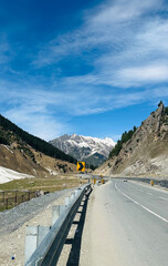 Winding Road Through the Himalayas &ndash; Sonmarg, Kashmir