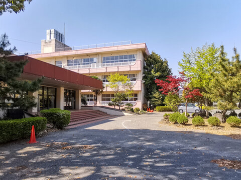 現在存在しない小学校校舎