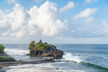 Awesome view of Pura Tanah Lot in Bali, Indonesia