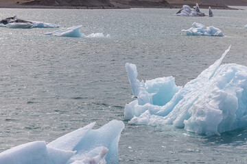 Gletscherlagune in Island / Wunderbar Blauen Eisbergen in Island