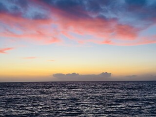 Obraz premium sunset over the sea