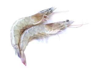  Fresh raw shrimp isolated on a clean white background, showcasing its natural texture and detail. Perfect for culinary use, seafood recipes, nutrition themes, and professional food content creation.