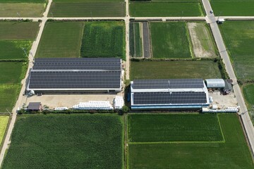 Solar Panels Installed on Hanwoo Cattle Farm Roof in Rural Korea - 한우 축사 지붕 위에...