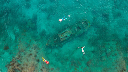 Wrecked Wonder in Crystal Seas