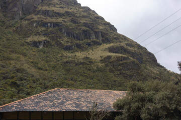 Parque Nacional Cajas en la Provincia de Azuay en Cueca, Ecuador. Una especie de paramo con diversidad de animales, senderos que atraviesan bosques nubosos de hoja perenne y sus cientos de lagunas.