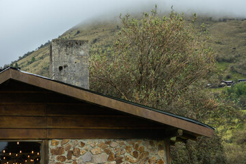 Parque Nacional Cajas en la Provincia de Azuay en Cueca, Ecuador. Una especie de paramo con diversidad de animales, senderos que atraviesan bosques nubosos de hoja perenne y sus cientos de lagunas.