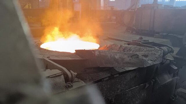 The metal is melted in the melting crucible of an induction furnace