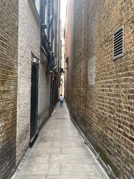 Fototapeta Hidden streets in London