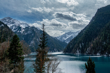lake louise banff national park canada
