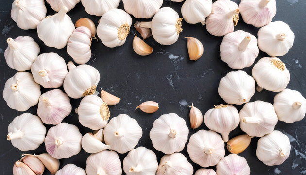 garlic on the market