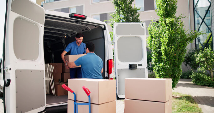 Skilled Latino Movers Ensure Smooth Relocation - Powered by Adobe