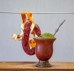 The most perfect, original and best yerba mate chimarrão in the world. With dehydrated orange peel...