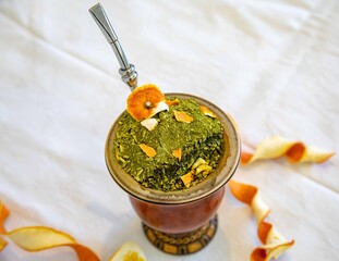 The most perfect, original and best yerba mate chimarrão in the world. With dehydrated orange peel...