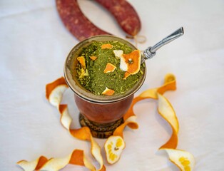 The most perfect, original and best yerba mate chimarrão in the world. With dehydrated orange peel...