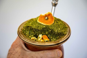 The most perfect, original and best yerba mate chimarrão in the world. With dehydrated orange peel and a classic ambiance.