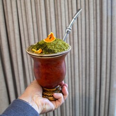 The most perfect, original and best yerba mate chimarrão in the world. With dehydrated orange peel and a classic ambiance.