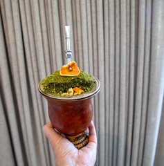 The most perfect, original and best yerba mate chimarrão in the world. With dehydrated orange peel and a classic ambiance.