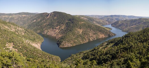 Panoramic view of Tua Valley