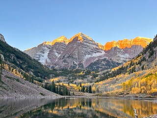 autumn in the maroon bells