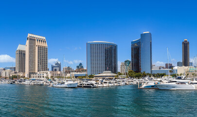 Obraz premium USA, California, San Diego Bay marina and Seaport Village in downtown near Gaslamp Quarter.