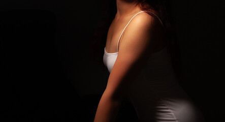 Obraz premium woman posing for the camera.