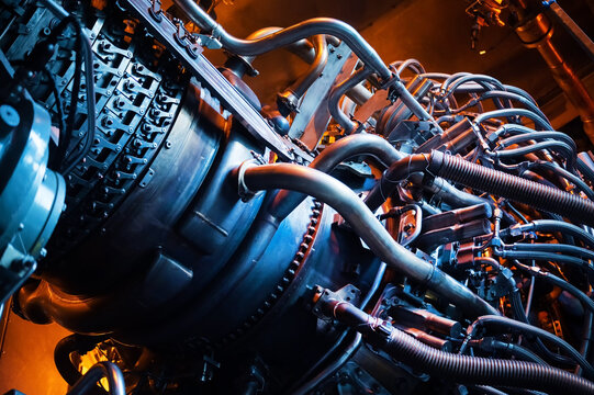 Aerospace gas turbine engine with structural
