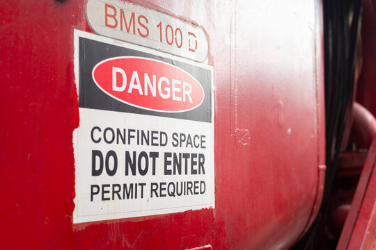 Confined Space Work Images – Browse 3,945 Stock Photos, Vectors, and ...