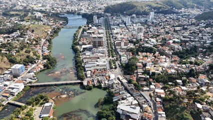 Obraz premium Itaperuna-RJ; Itaperuna; Interior RJ; BR 356; Av. Cardoso Moreira; Rio Muriaé; Centro de Itaperuna; Ponte Itaperuna RJ; Drone Itaperuna RJ; Concha acústica Itaperuna RJ.