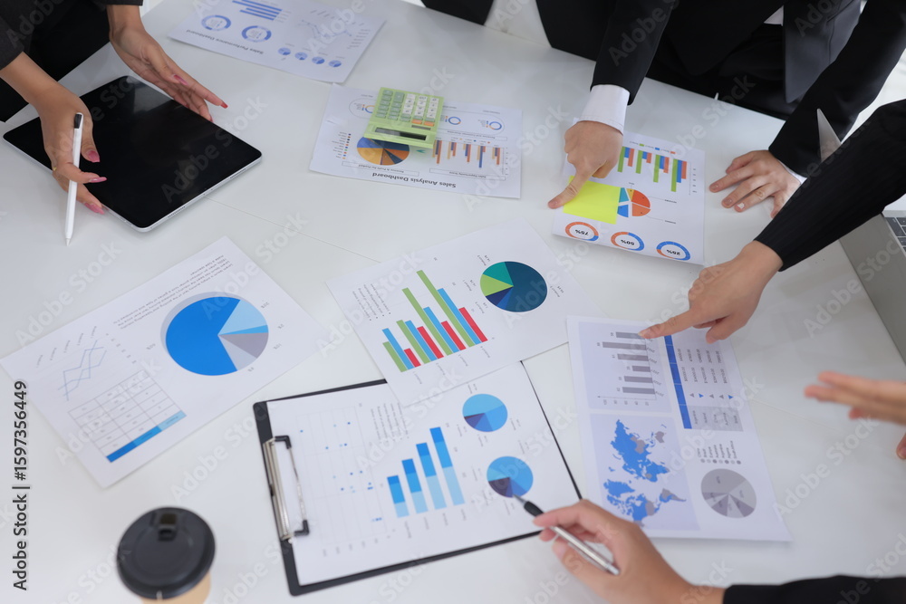 Poster teamwork of business people brainstorming with financial data graph analysis on the table in the mee
