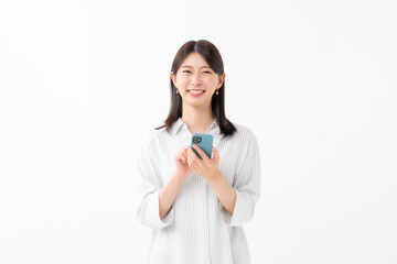 女性　スマートフォン　スマホ　笑顔