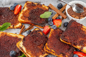 Sweet breakfast cinnamon toasts, buttery sugar cinnamon toast with fresh strawberry and blueberry....