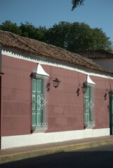 Sometimes modern and thriving, sometimes rural and colonial, houses made from the same land still...